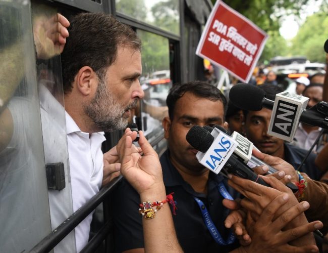 Opposition March to Election Commission: MPs Detained as Rahul Gandhi Declares Fight for the Constitution